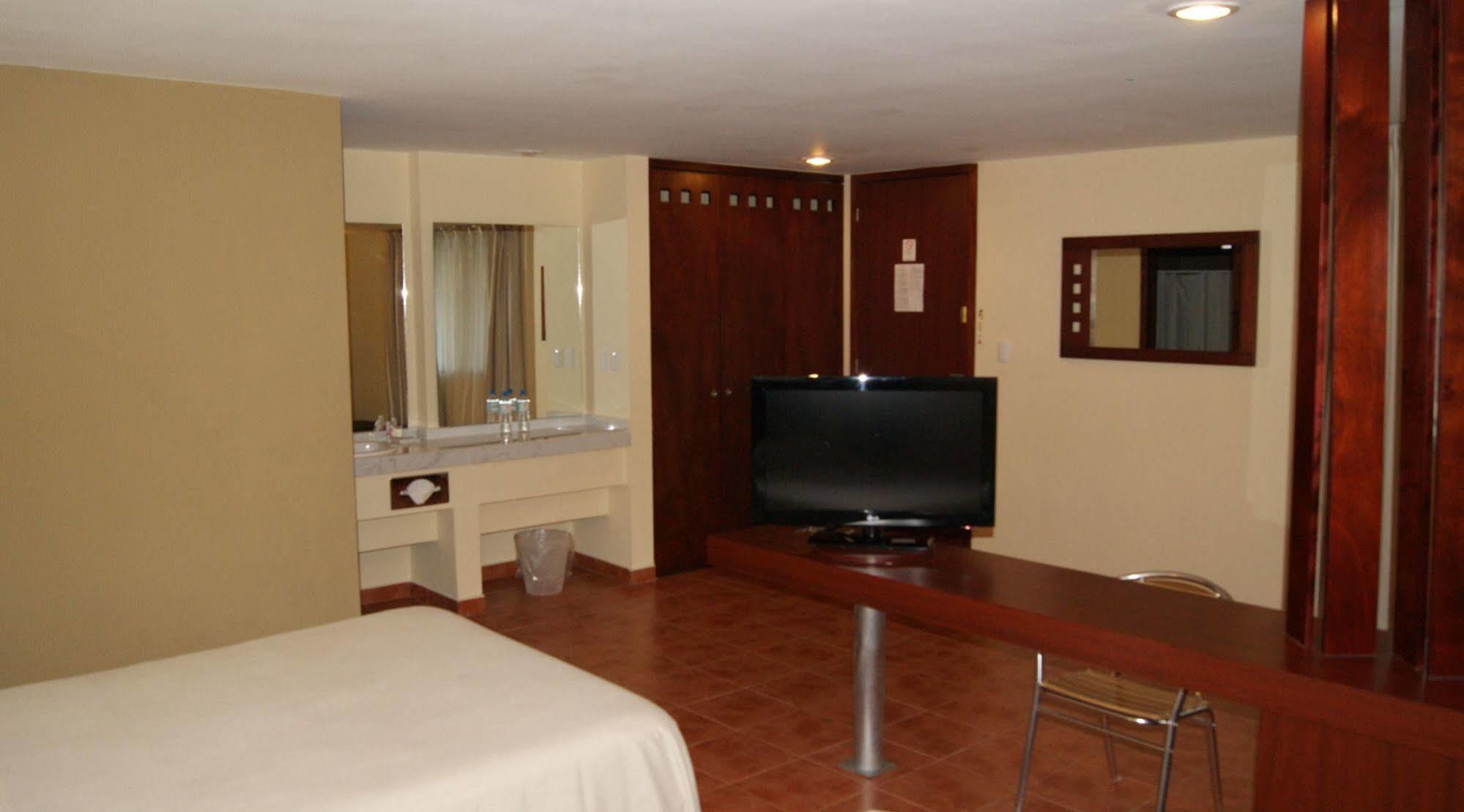 Hotel Panamerican プエブラ エクステリア 写真