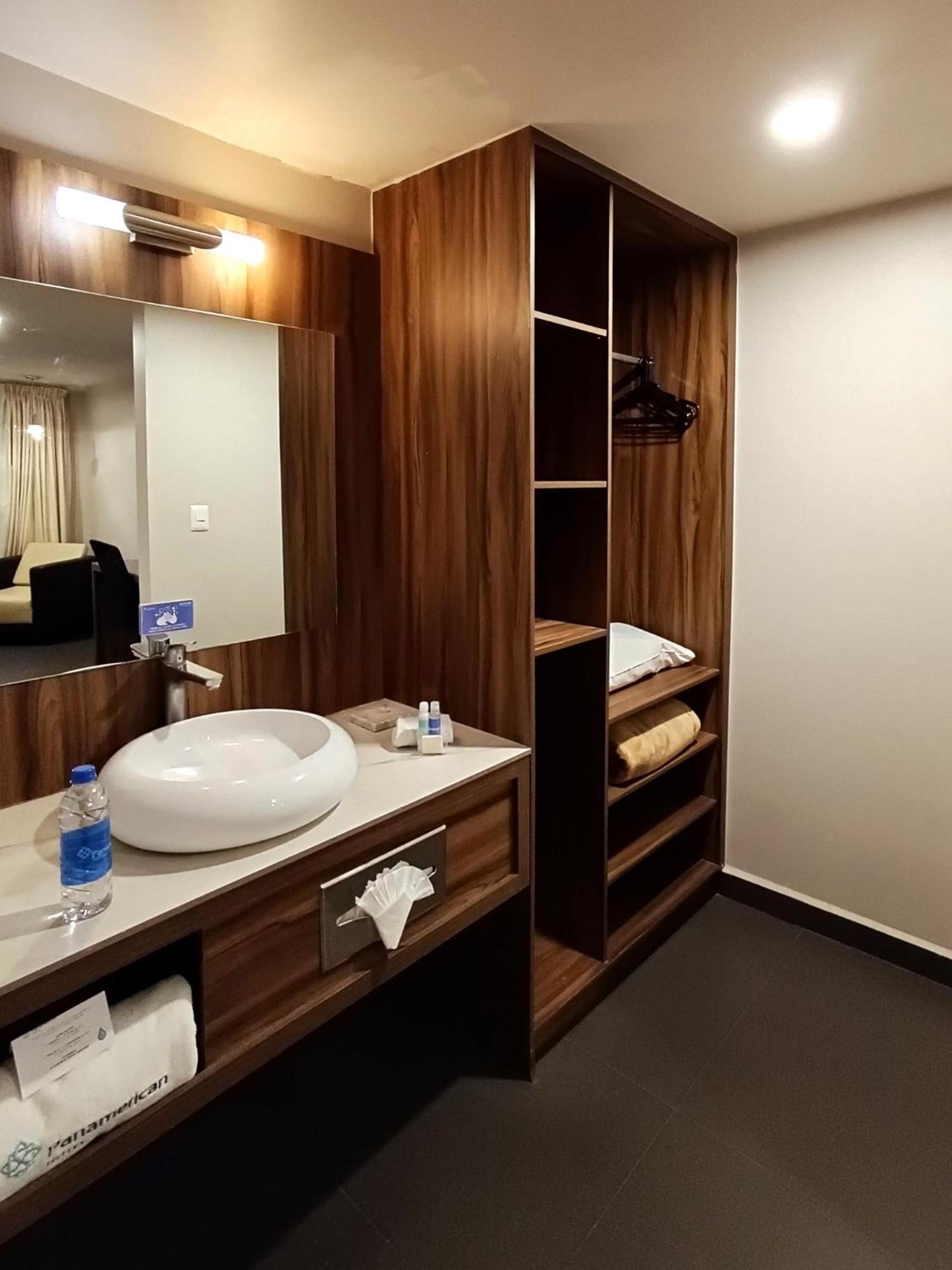 Hotel Panamerican プエブラ エクステリア 写真